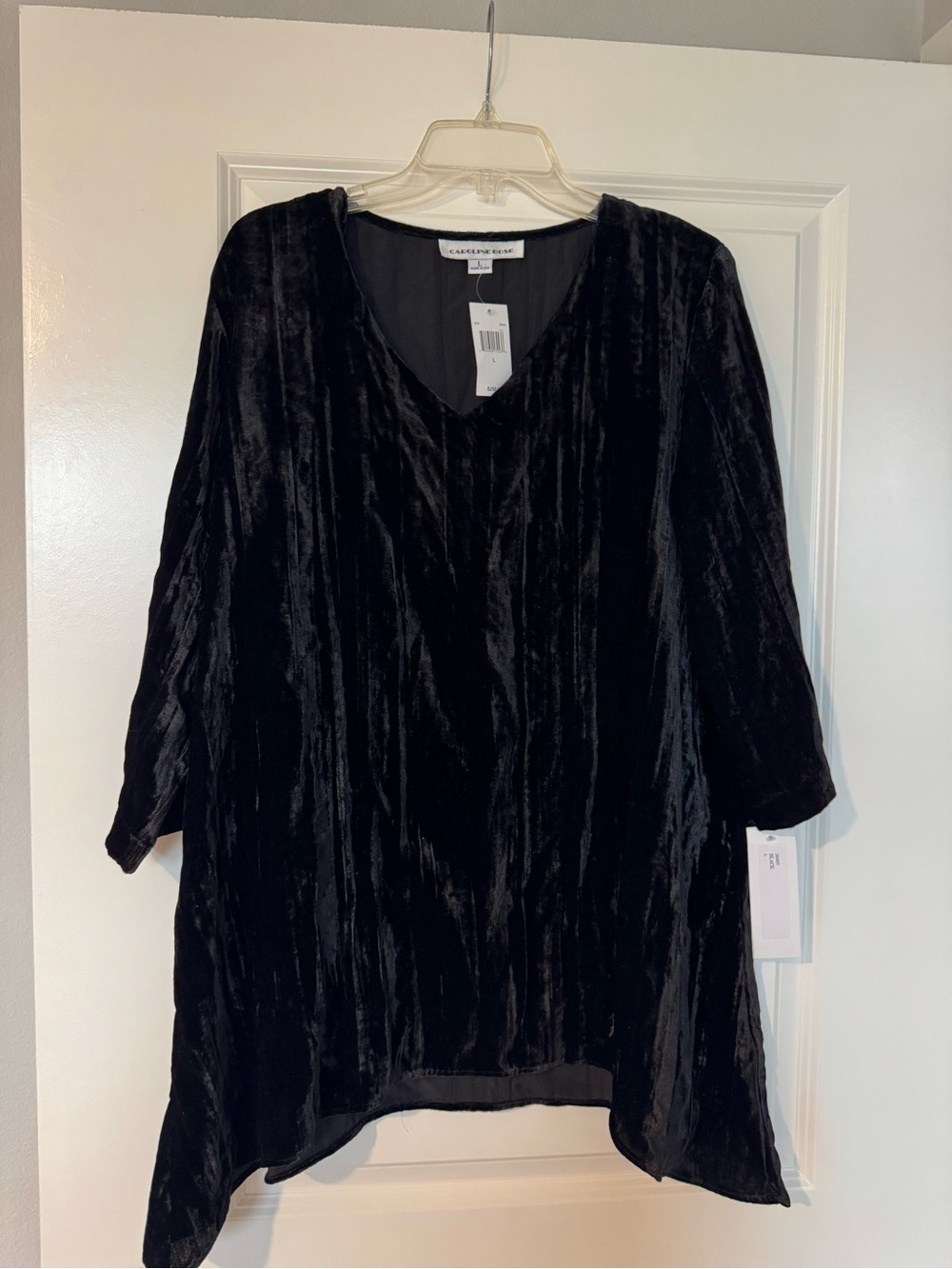 Caroline Rose Velvet Black V-Neck Top Size L